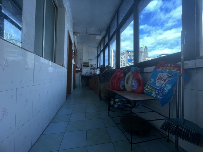 61队城管局家属院