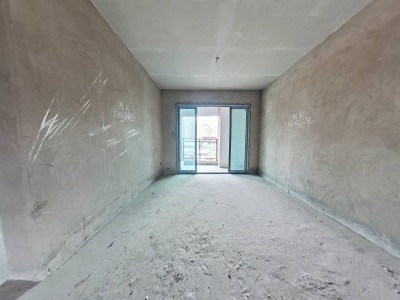 （凤凰大道）和悦府 3室2厅2卫 南