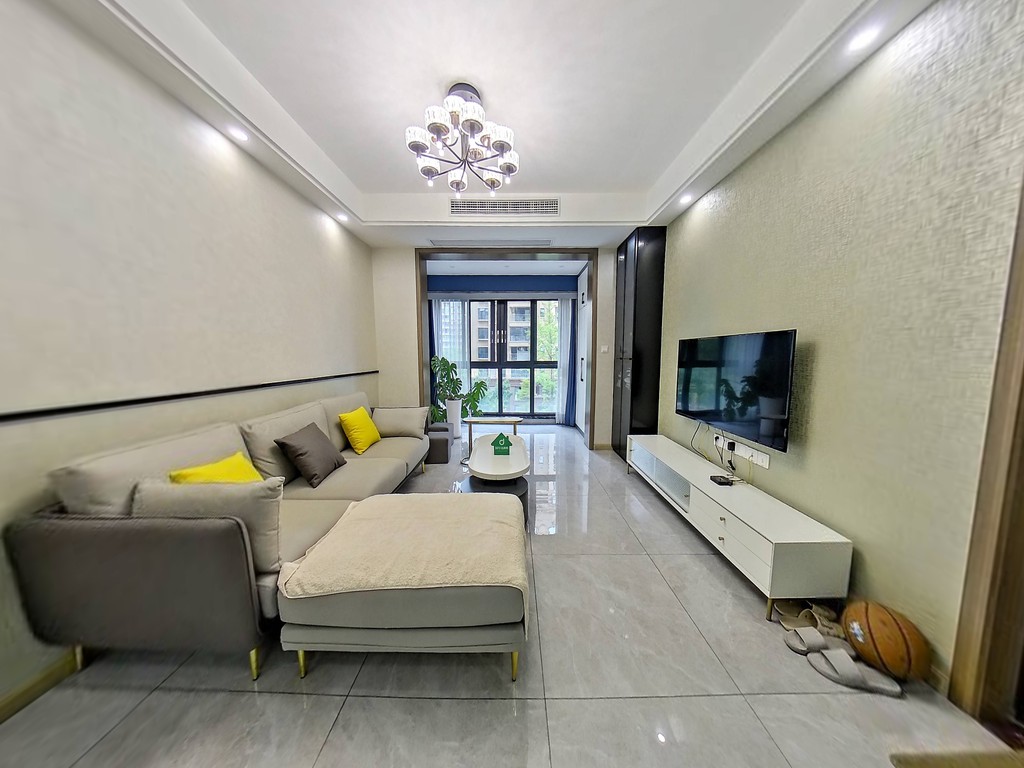 （凤凰大道）通锦国际嘉园三期 3室2厅1卫 