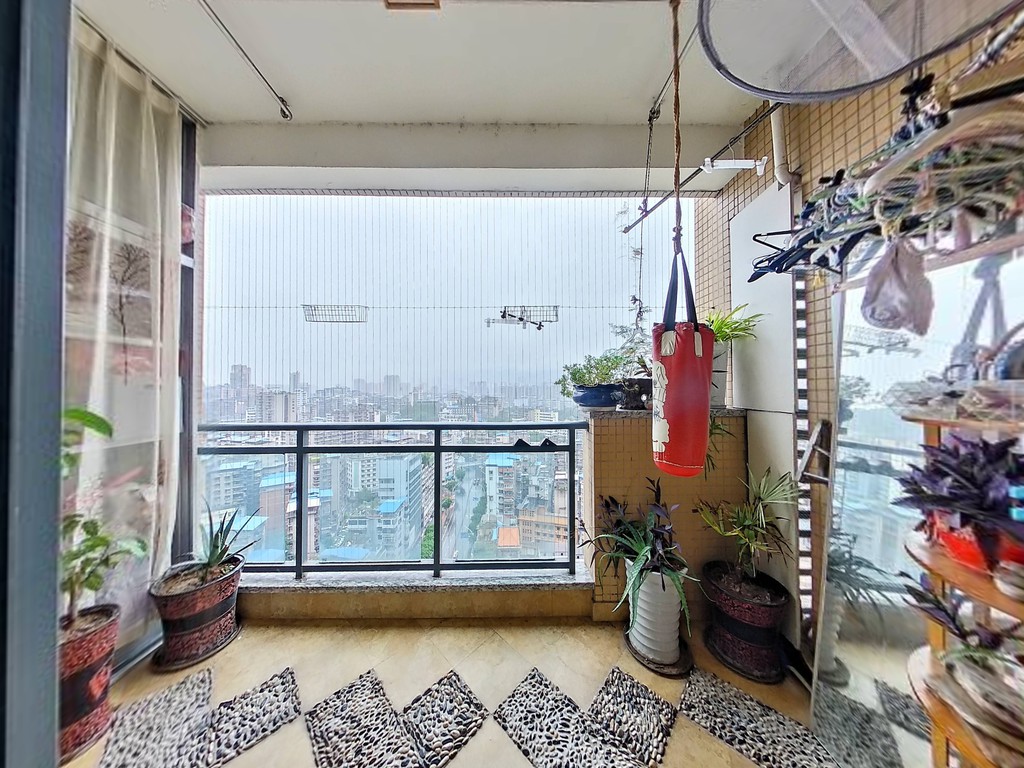滨江名都城