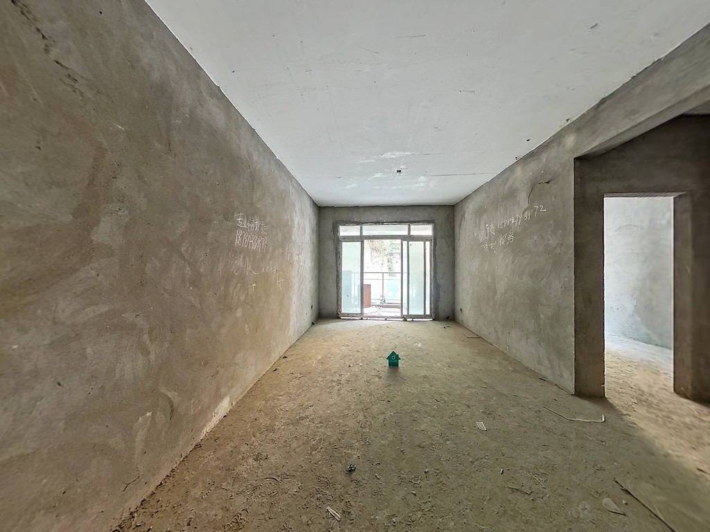 （老北站）凤翎锦绣 3房2厅2卫 西北