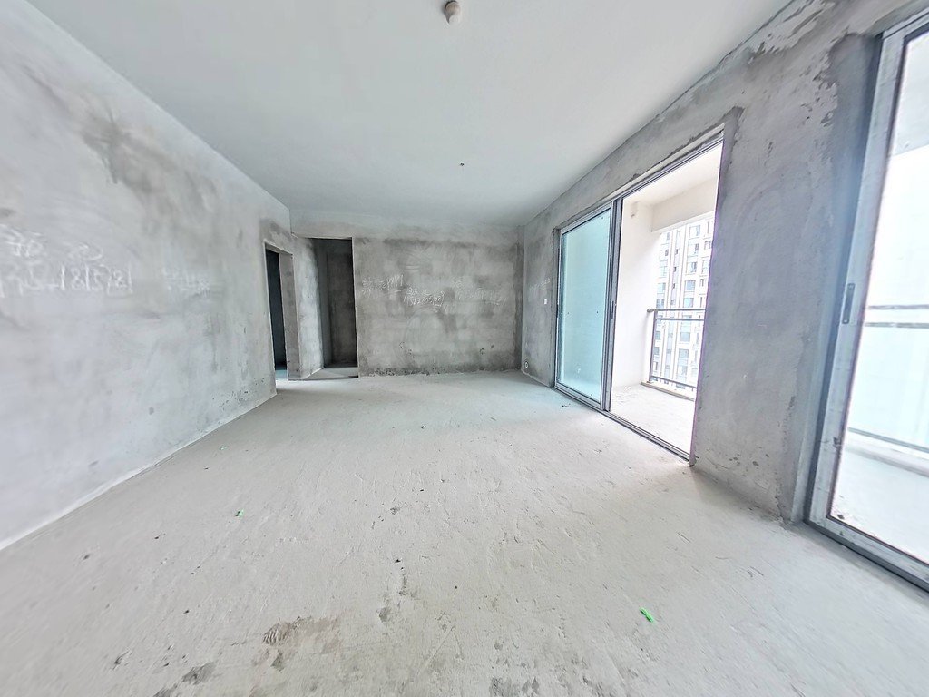 （塔沱）蓝润置地广场 4室2厅2卫 东