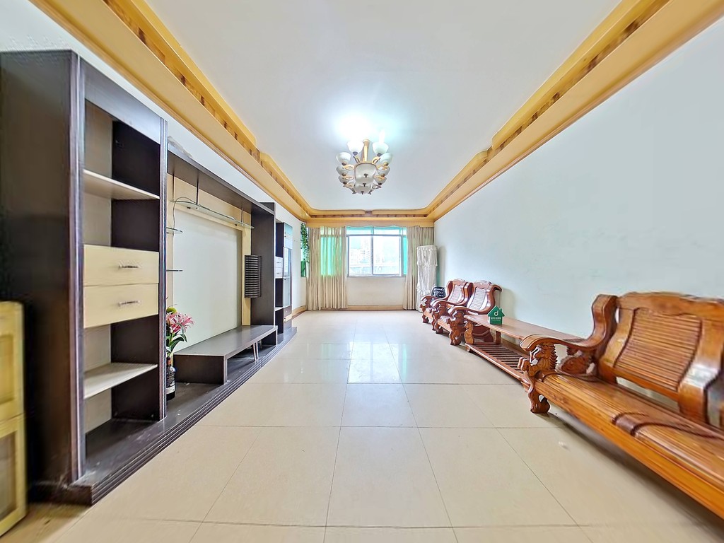 （石家湾）达司驾校家属院 4房2厅2卫 南