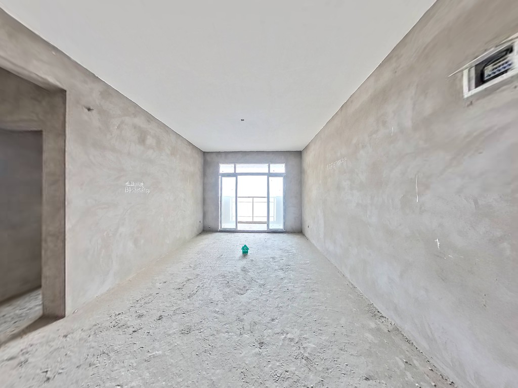 （老北站）凤翎锦绣 3室2厅1卫 西南