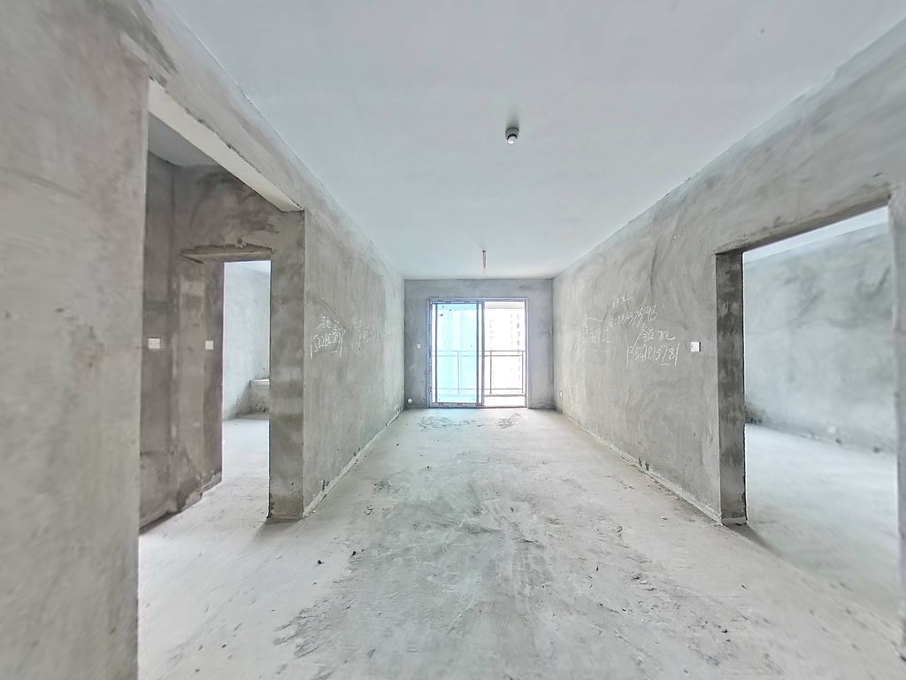 （塔坨）蓝润置地广场 3房2厅2卫 南