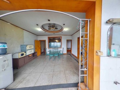 锅厂梁国土局还村民大楼