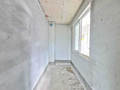 正黄翡翠公园
