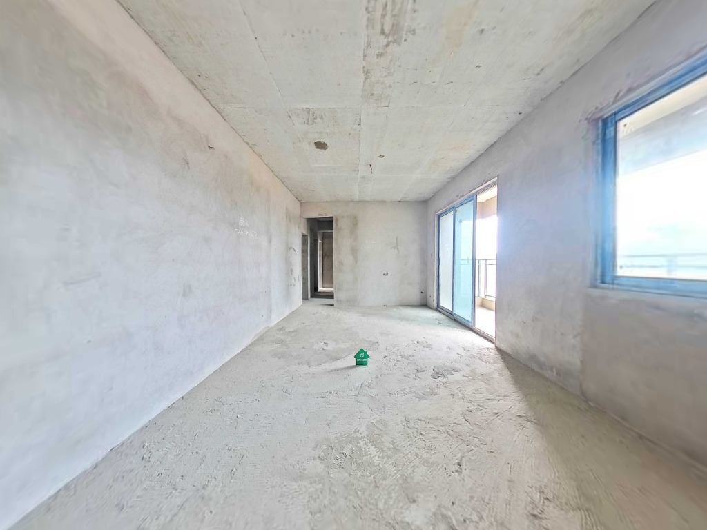 （三里坪）碧桂园梦里巴国三期 4房2厅2卫 西