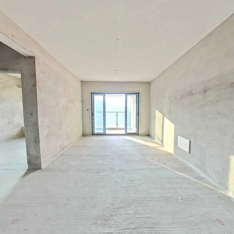 邦泰天著一组团