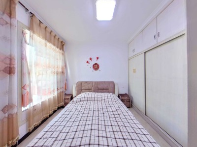 滨江山语城