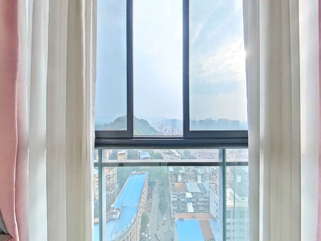 滨江山语城