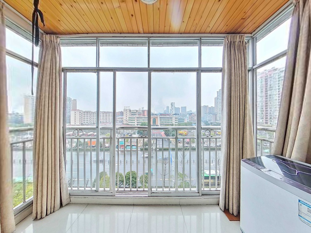 僑興仁和苑