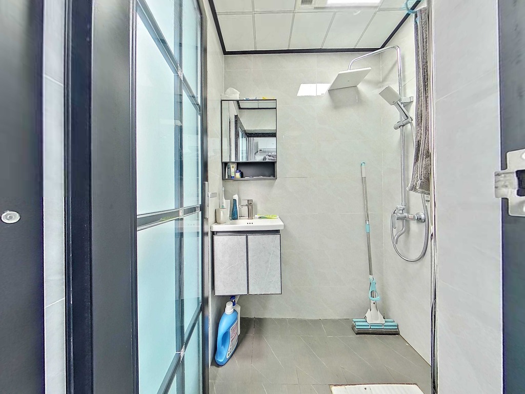 藍潤置地廣場