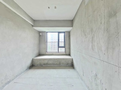 邦泰天著一组团