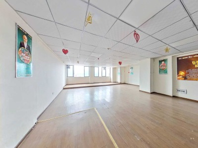 （中心广场）滨江国茂 1室1厅2卫 南