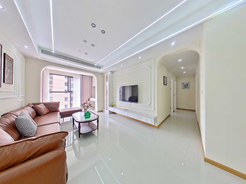 （莲花湖）中梁首府 3室2厅2卫 南