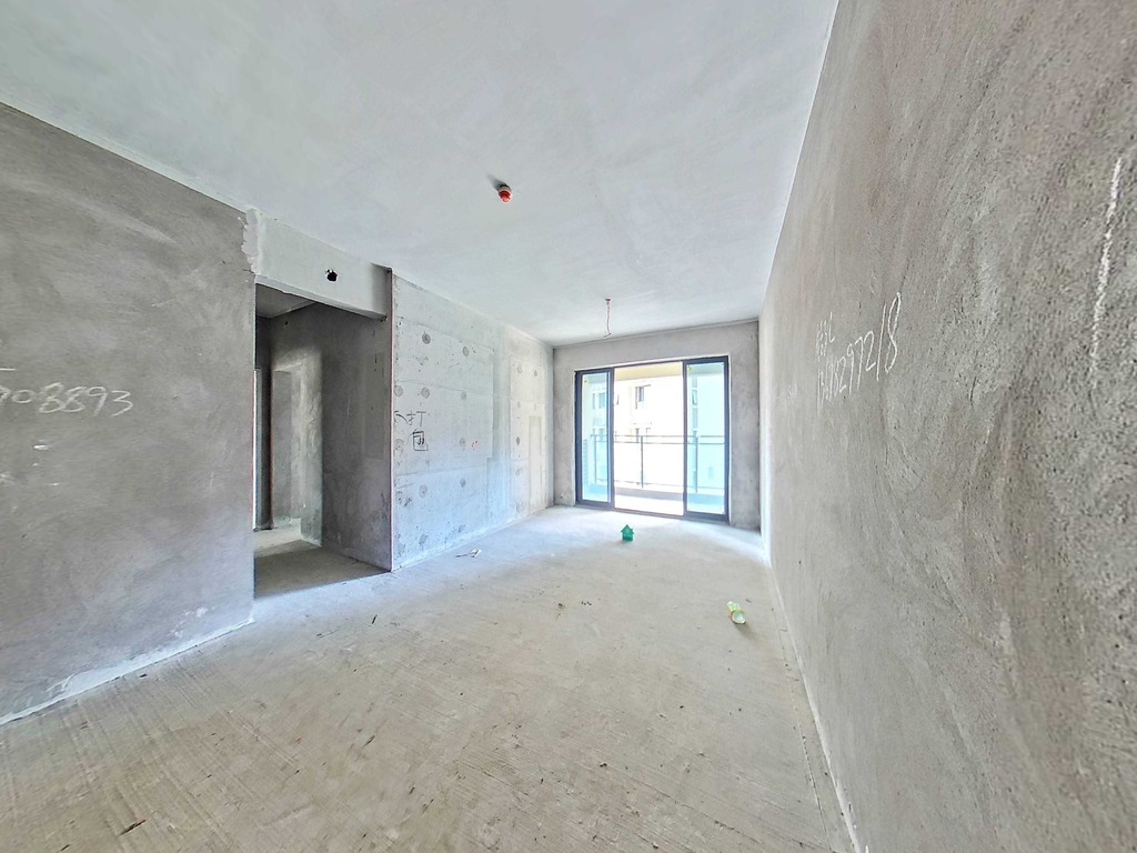 （莲花湖）蓝光芙蓉风华一期 3室2厅2卫 南