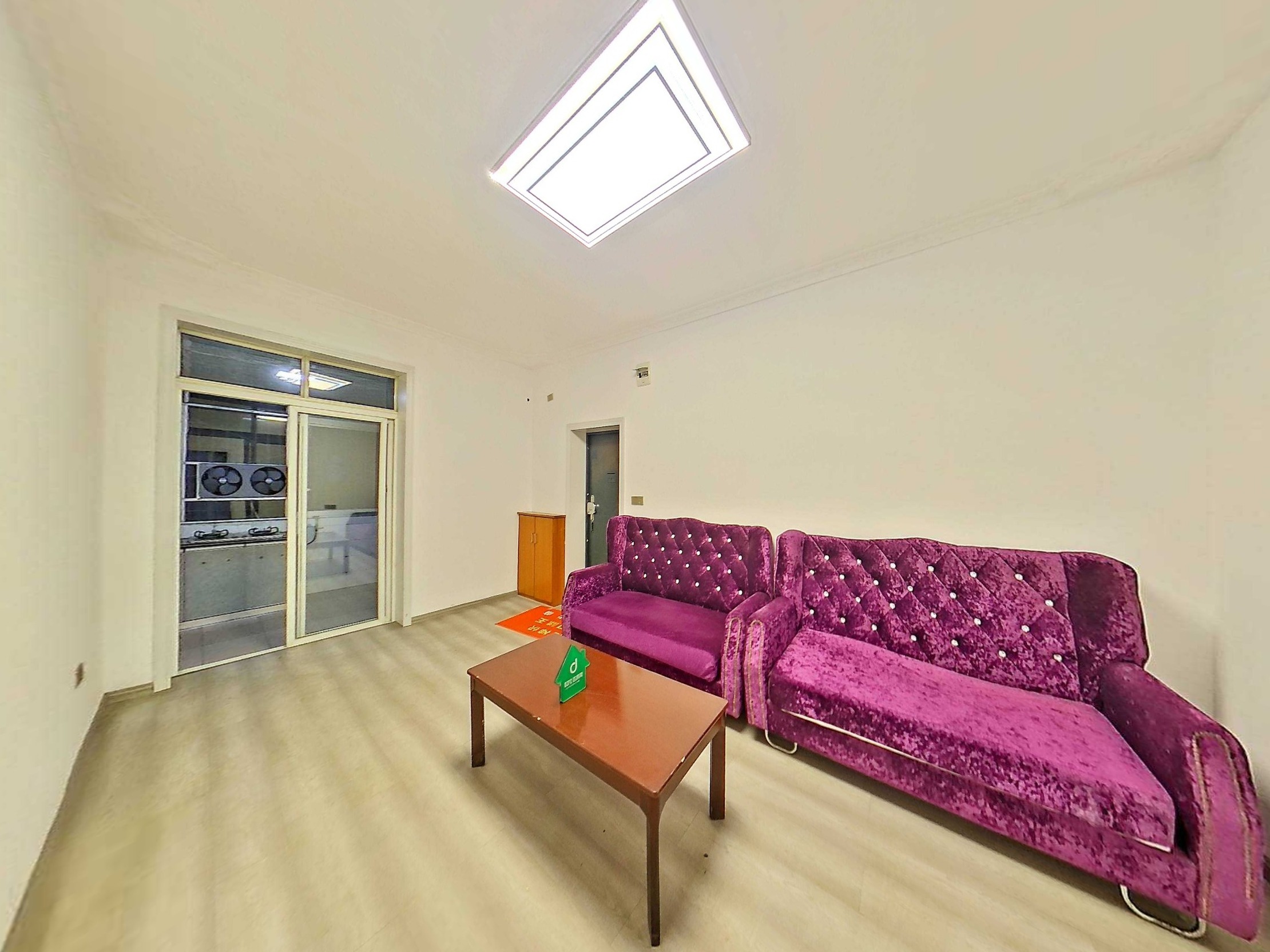 凉水井街长廊99号