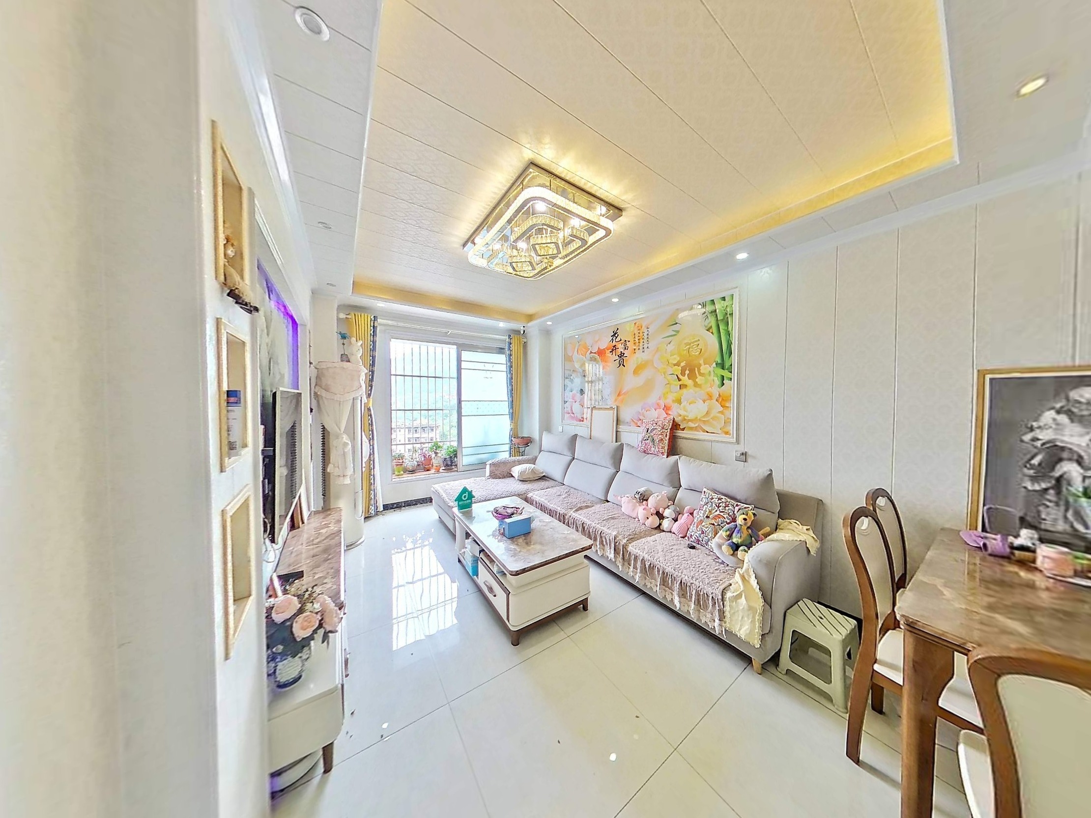 （凤凰大道）香榭国际 2室2厅1卫 东