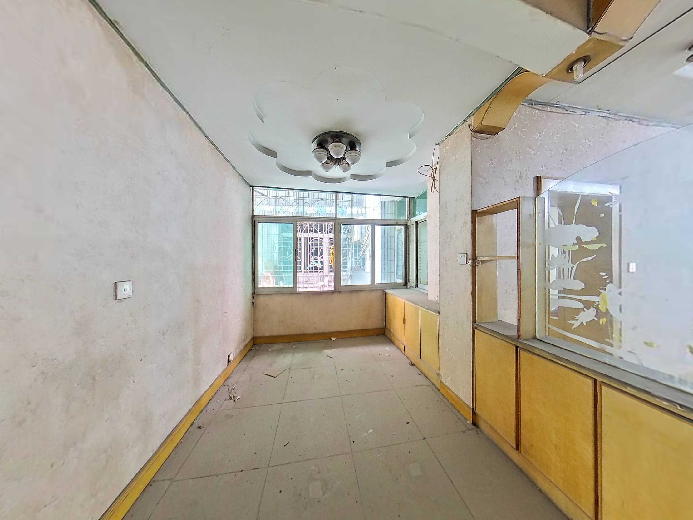 农业银行家属院（凤翎关）