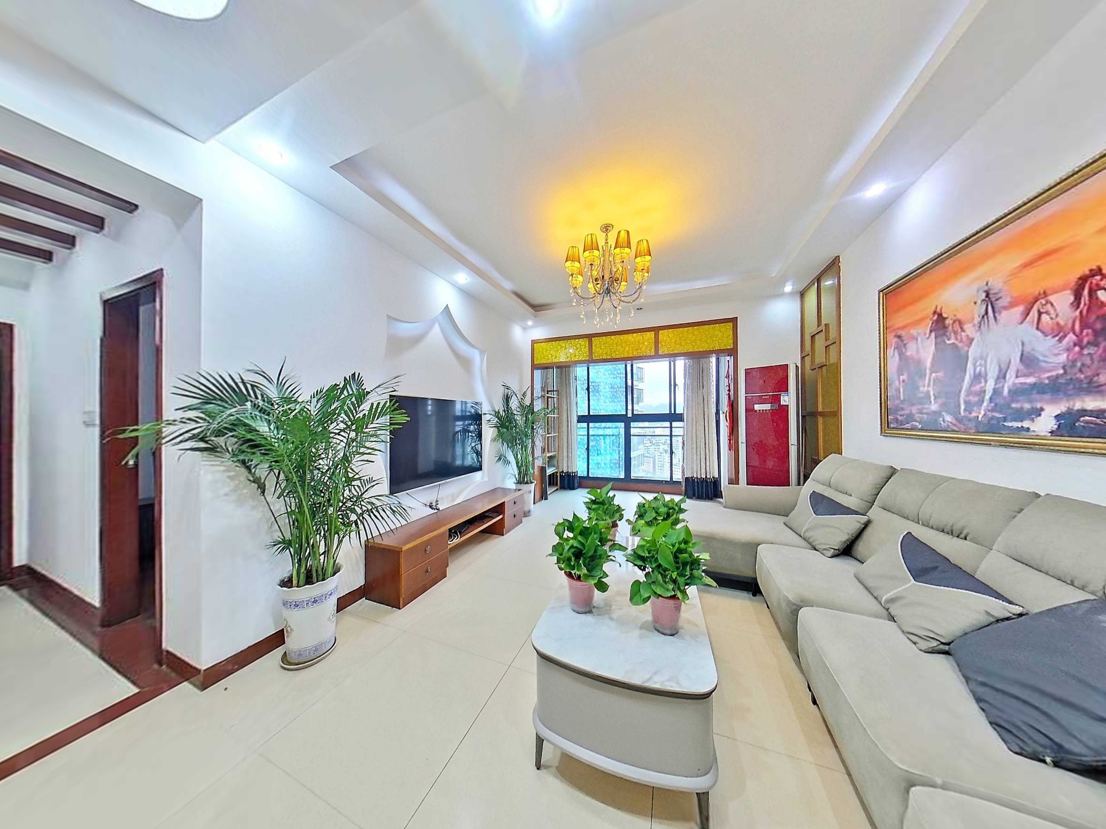 （中心广场）凰城壹号 3室2厅2卫 东南