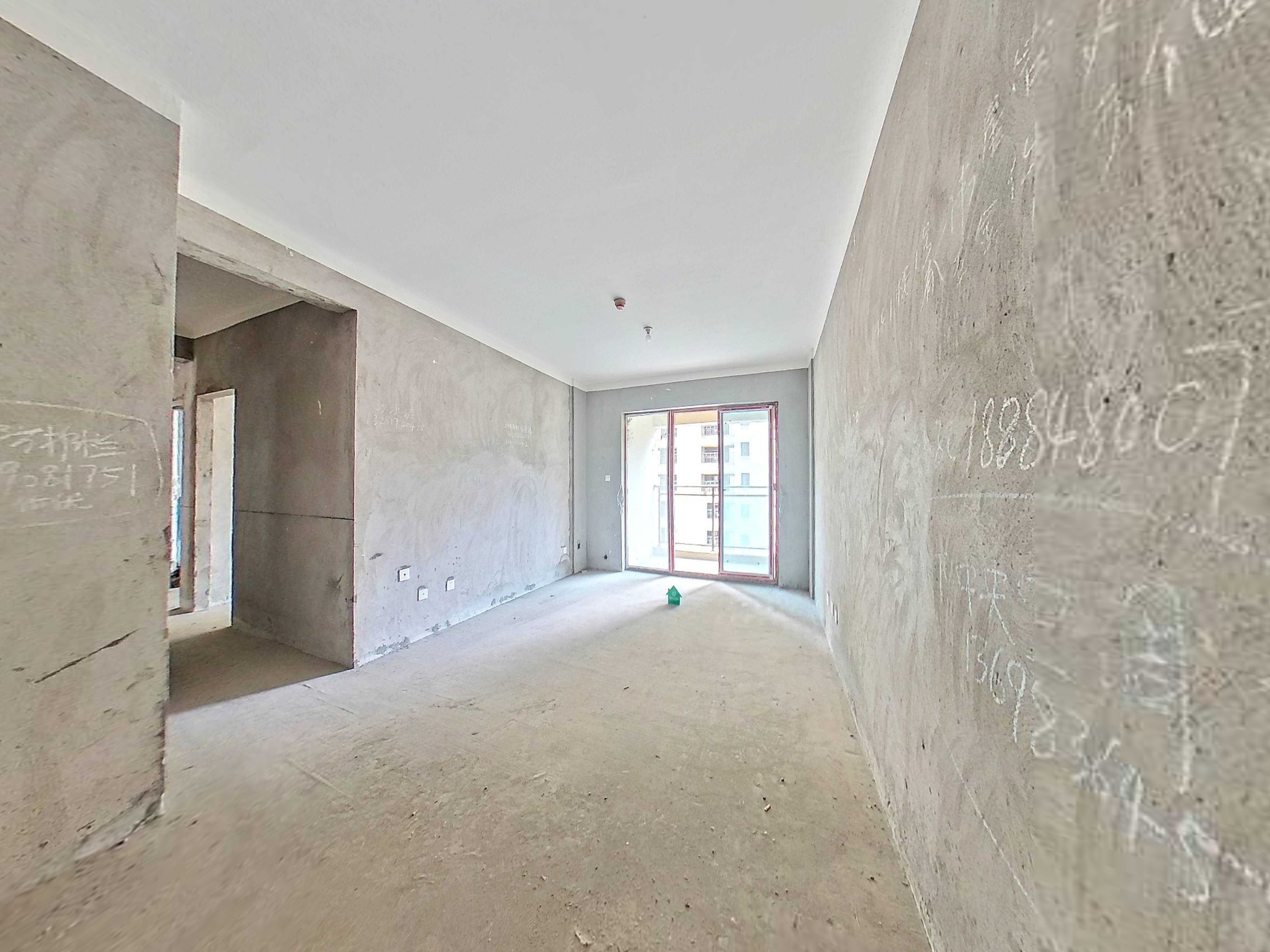 （莲花湖）中梁首府 3室2厅2卫 南