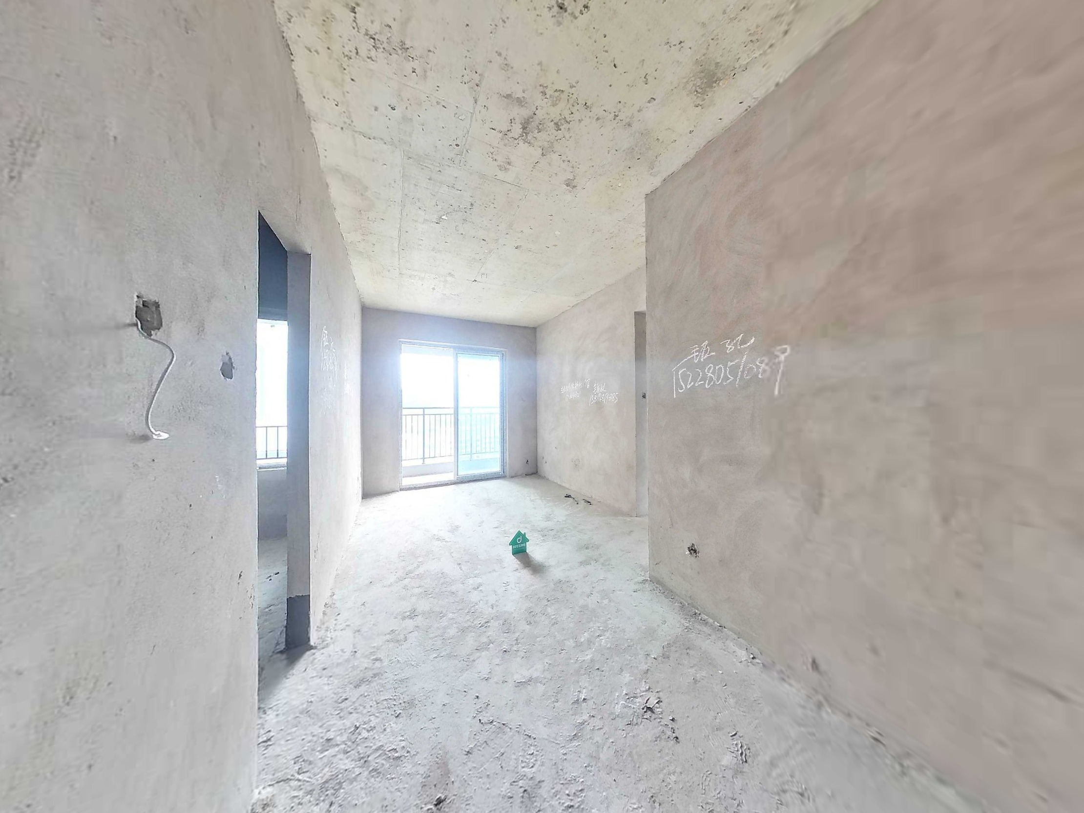 （梨树坪）春风屿湖E区 3室2厅2卫 南