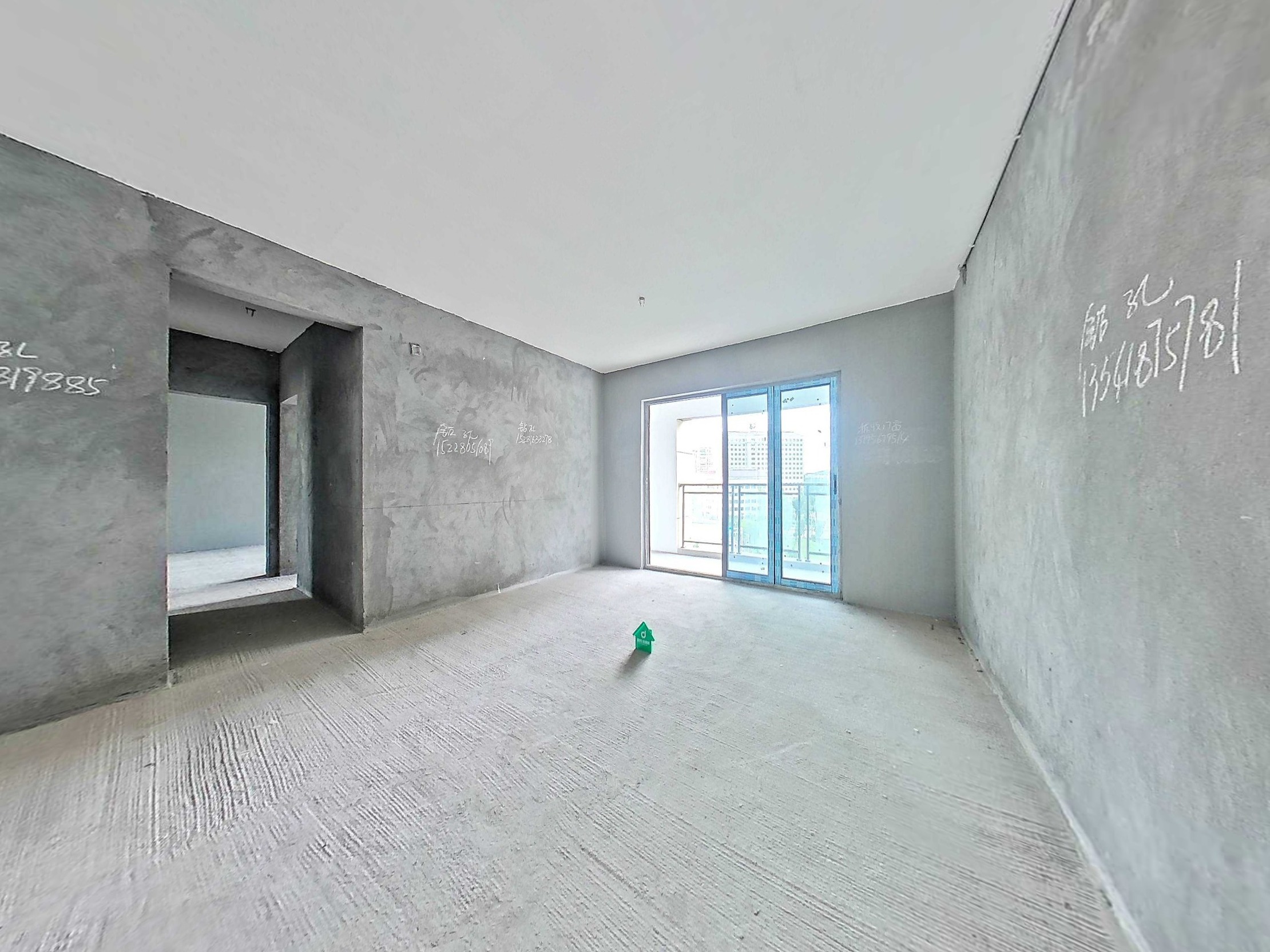 （凤凰大道）中迪西院 3室2厅2卫 南