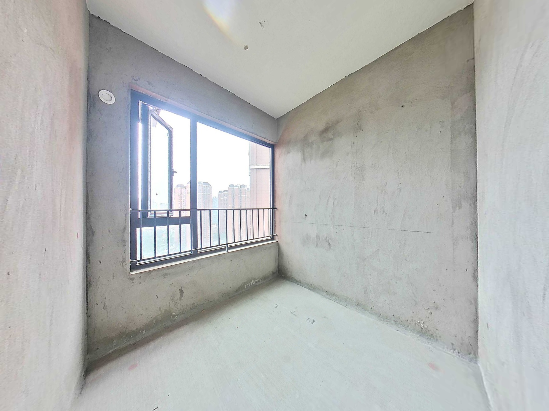 邦泰天著一组团