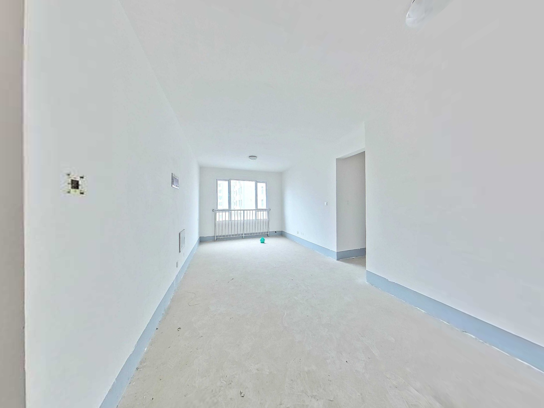 （凤凰大道）堰湾新居 3室2厅2卫 东南