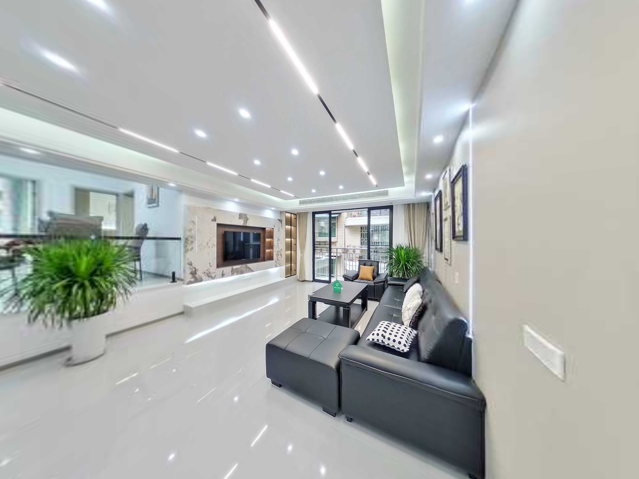 （区政府）天平花园 5室3厅2卫 南