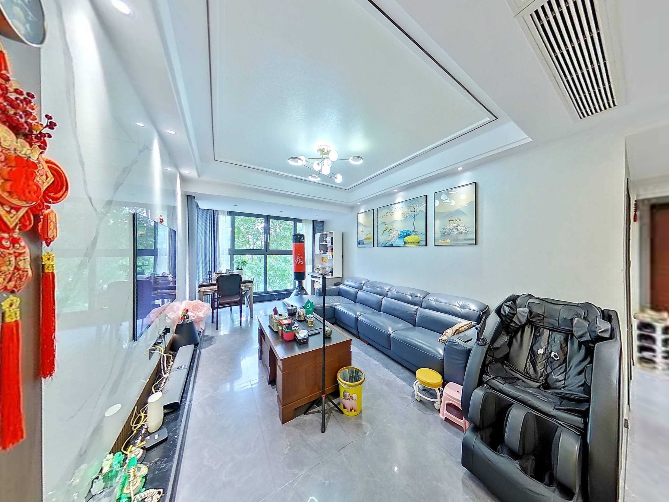 （罗浮广场）四季花城三期（睿城)A区 3室2厅2卫 南