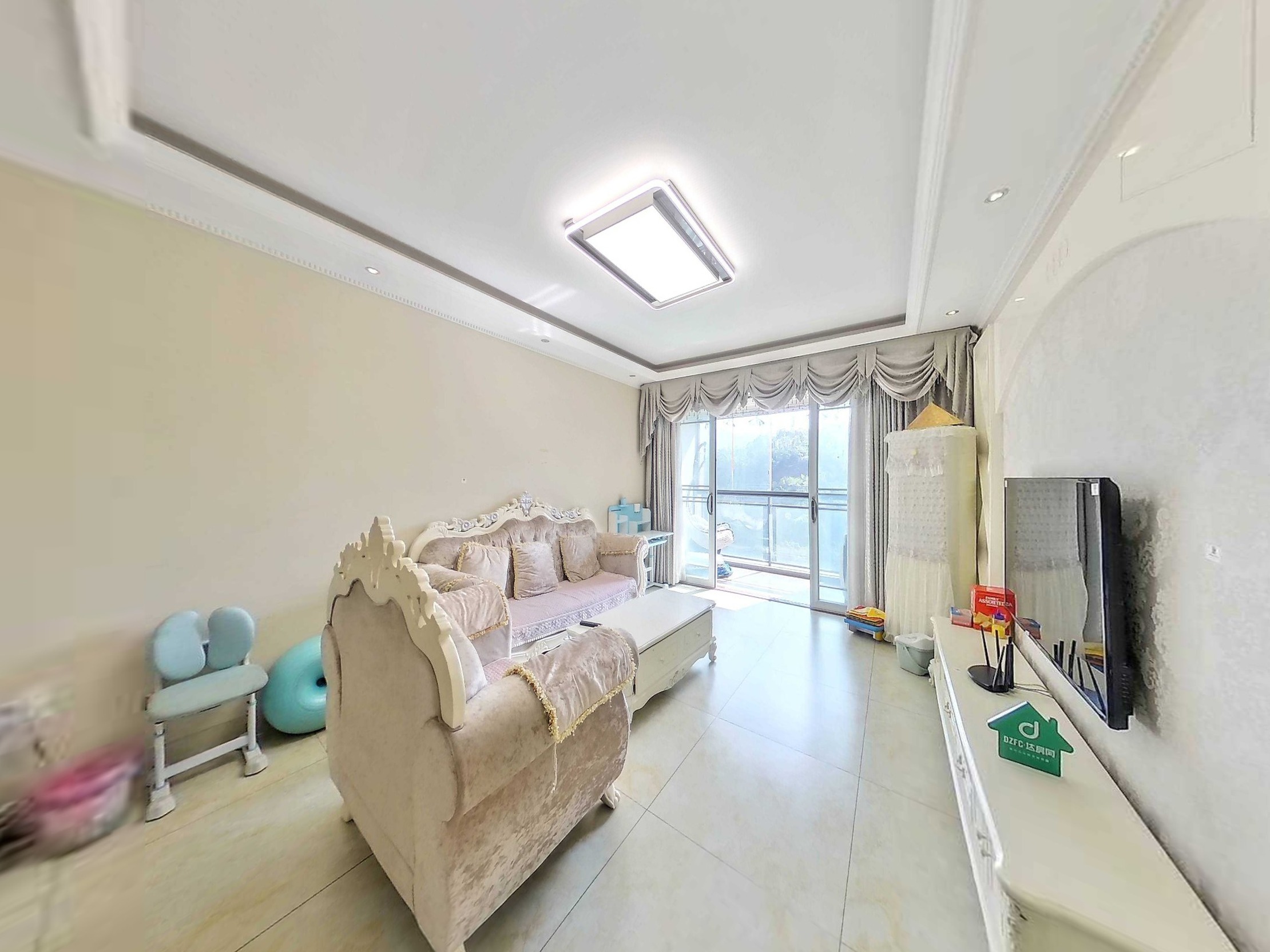 （升华广场）中央公园 3室2厅2卫 南