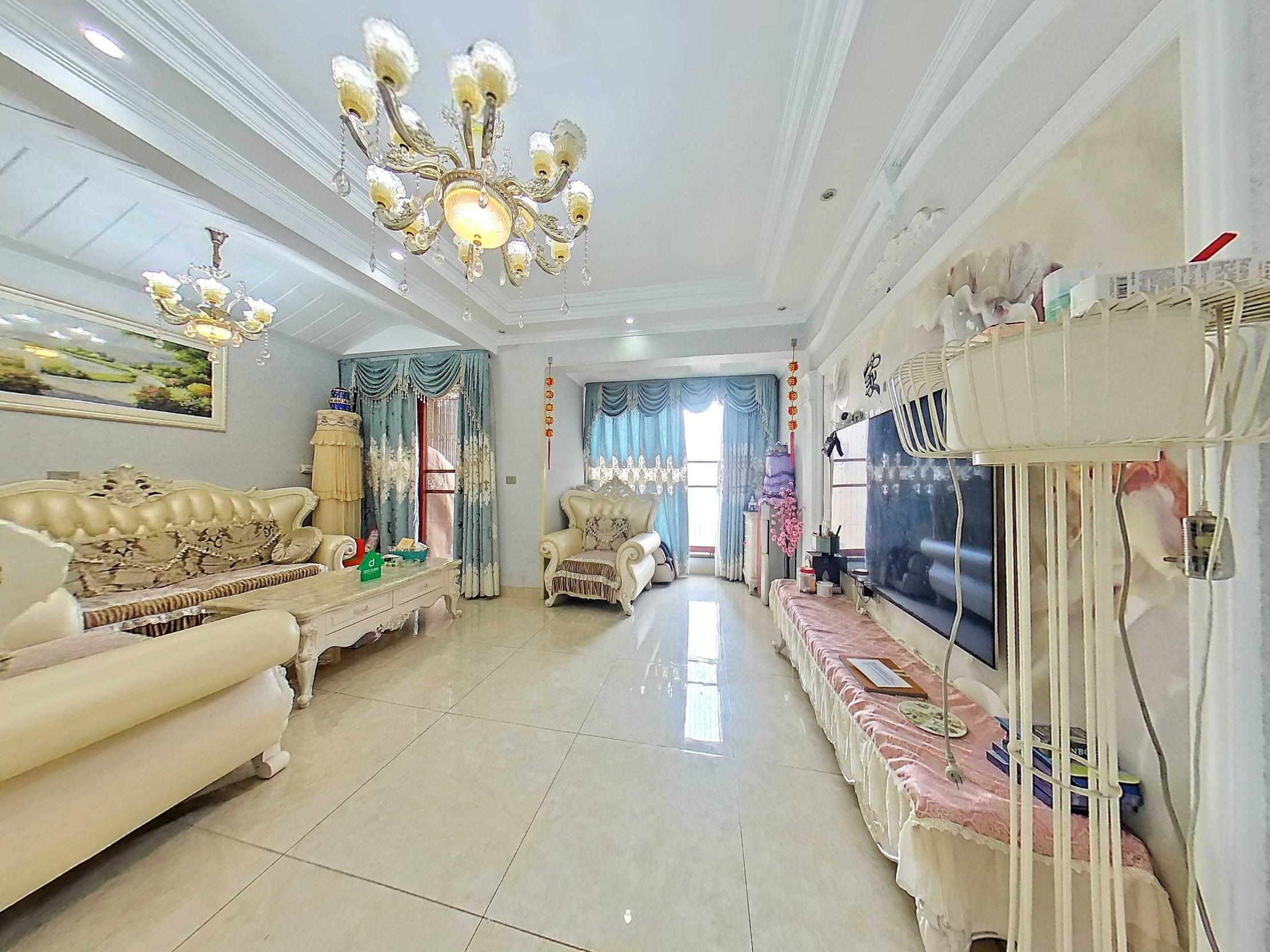 （凤凰大道）万霖凤凰城 3室2厅2卫 南