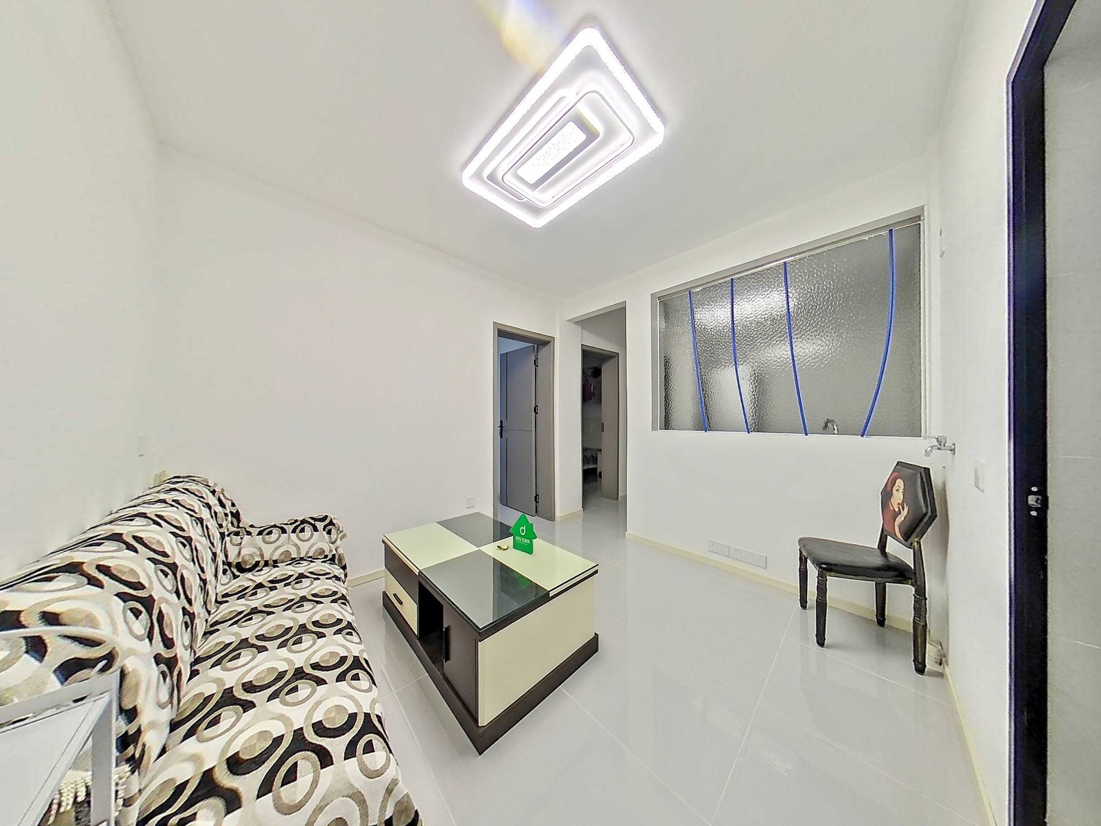 （中心广场）小北街7号大院 3室2厅1卫 东南