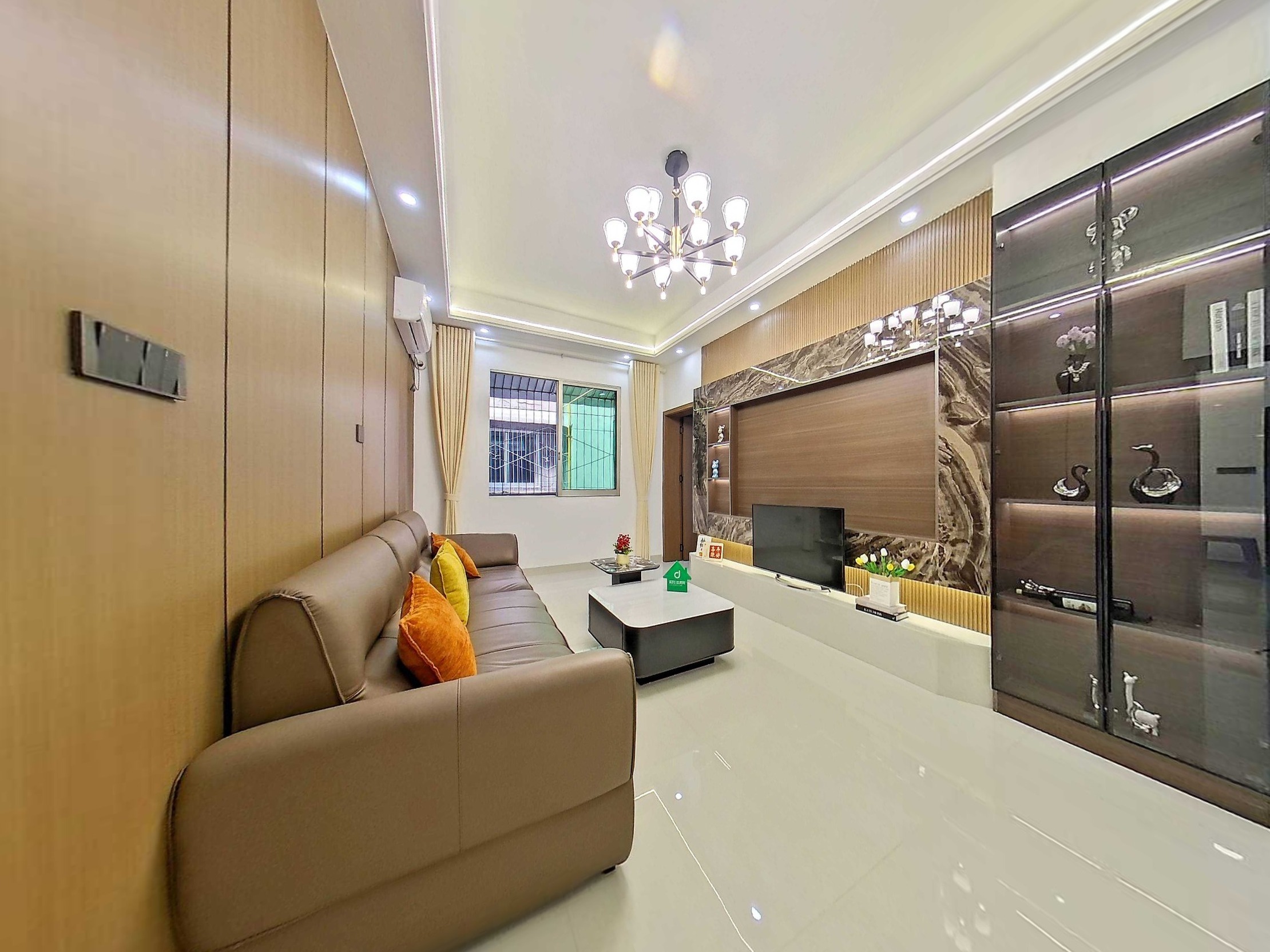 （中心广场）双狮商城家属院 3室2厅2卫 东