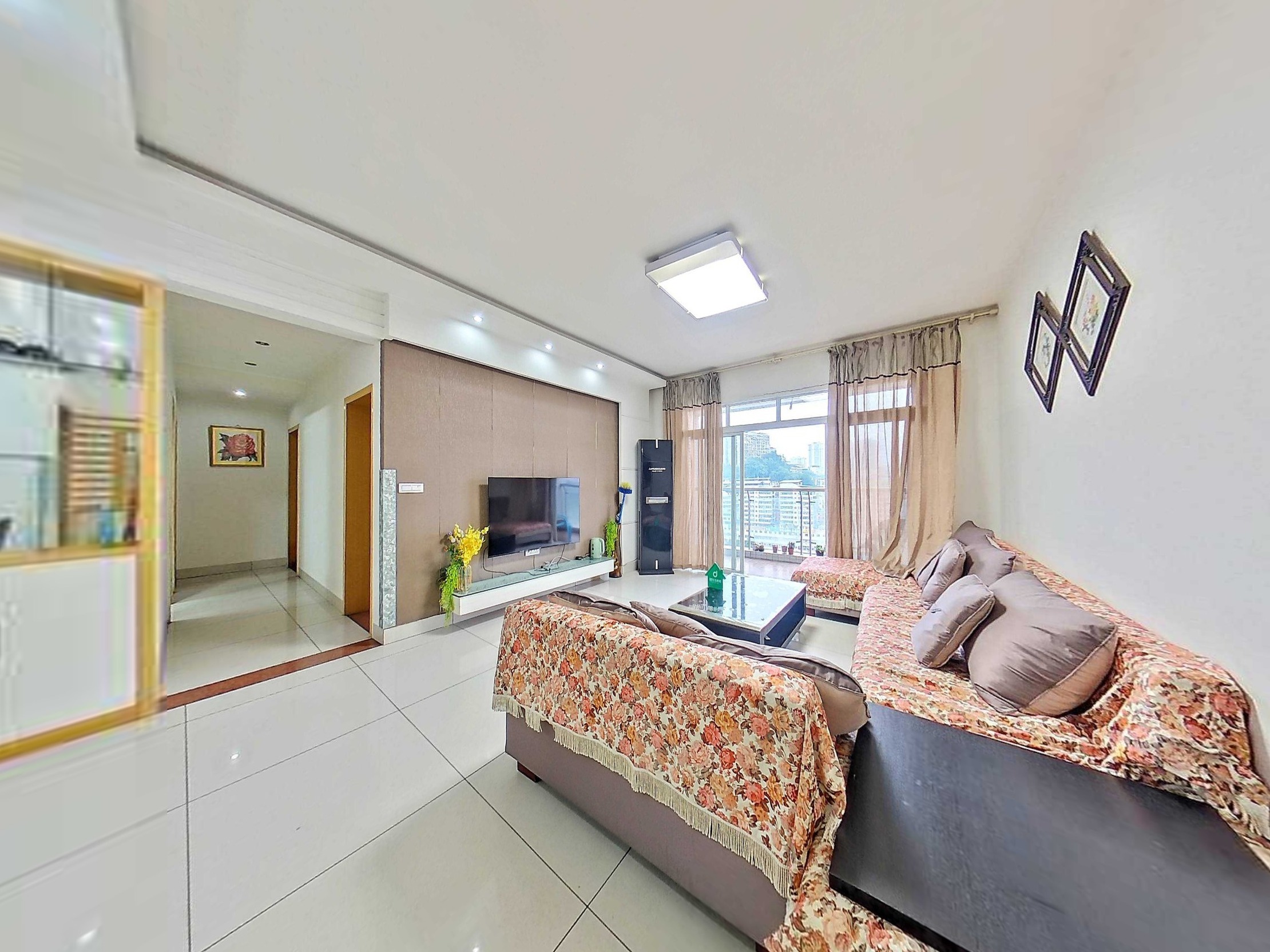 （红旗大桥）港都月光城 3室2厅2卫 东