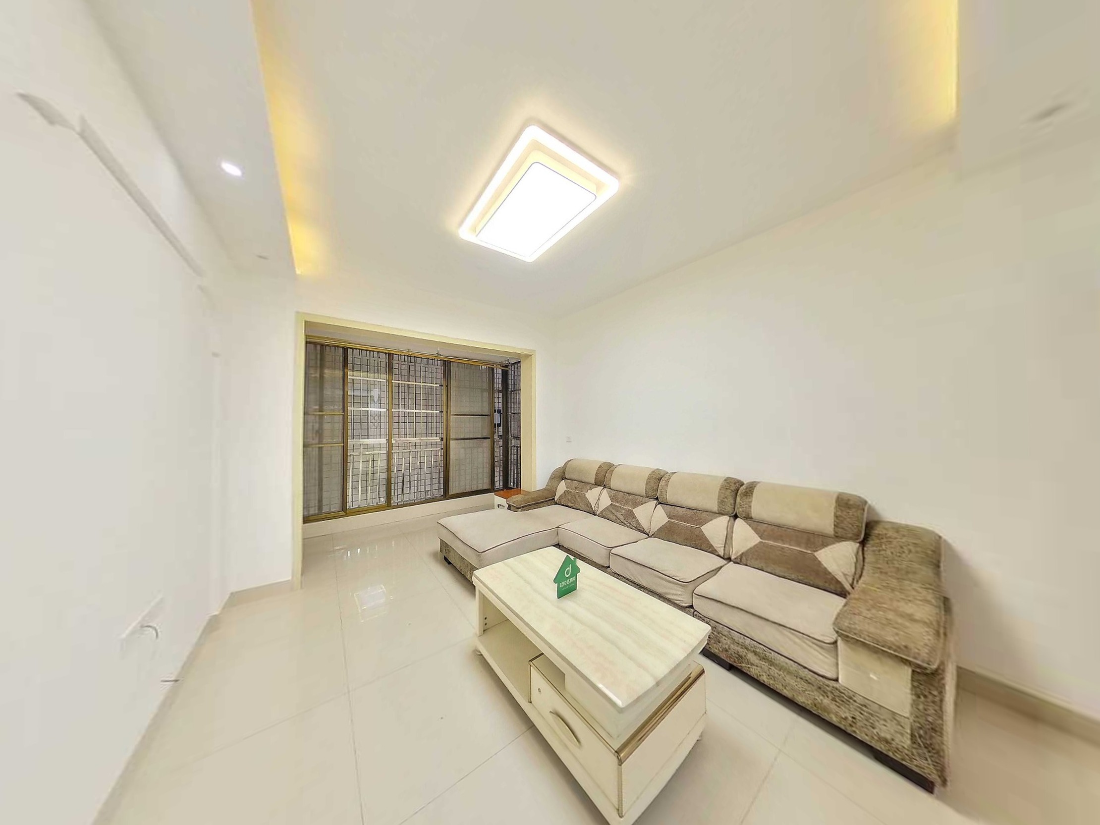 （三里坪）龙座雅园 3室2厅2卫 东北