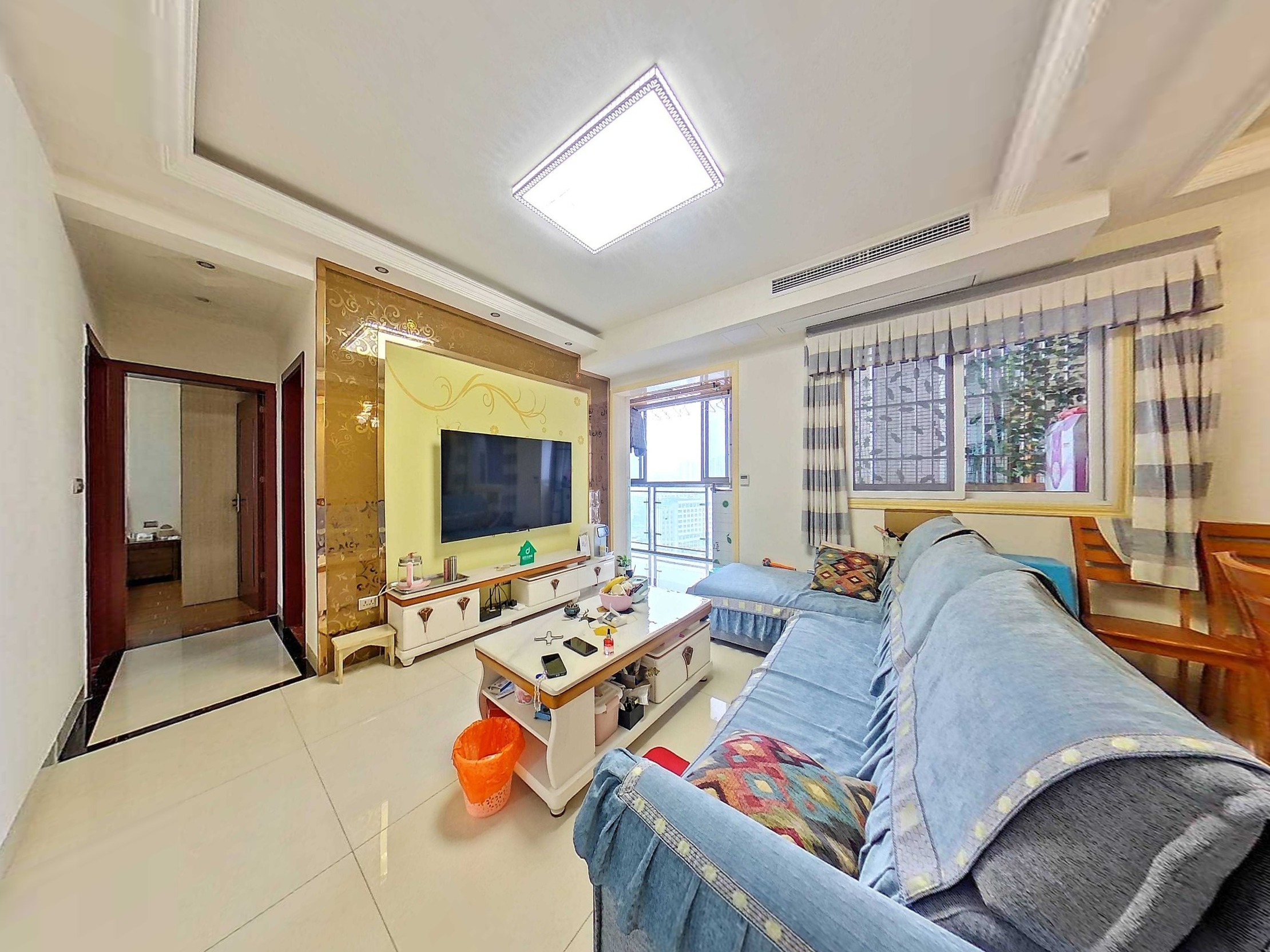 （老北站）宏冠城市广场 3室2厅1卫 西