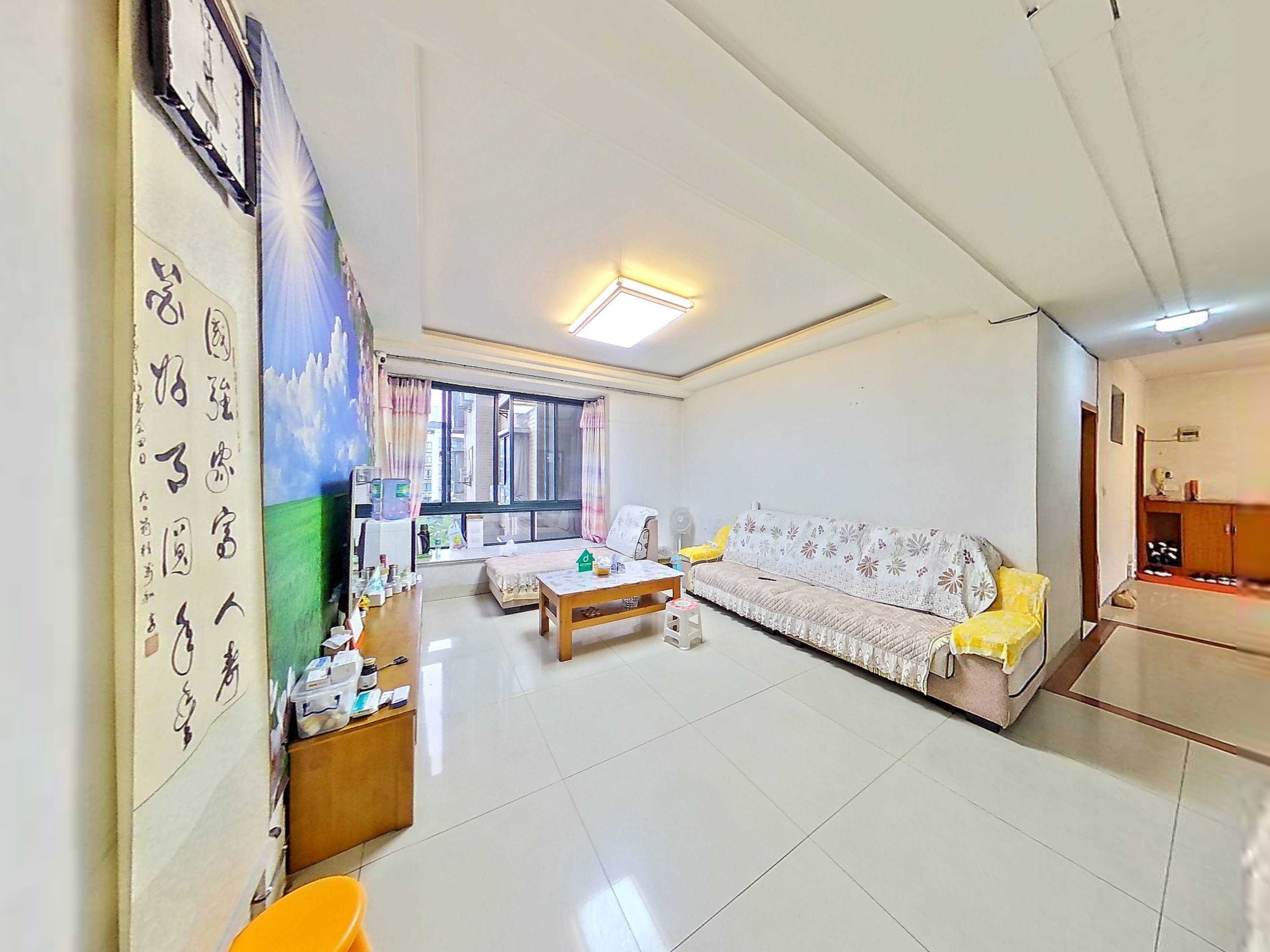 （火车站）罗浮阳光 4室2厅2卫 南