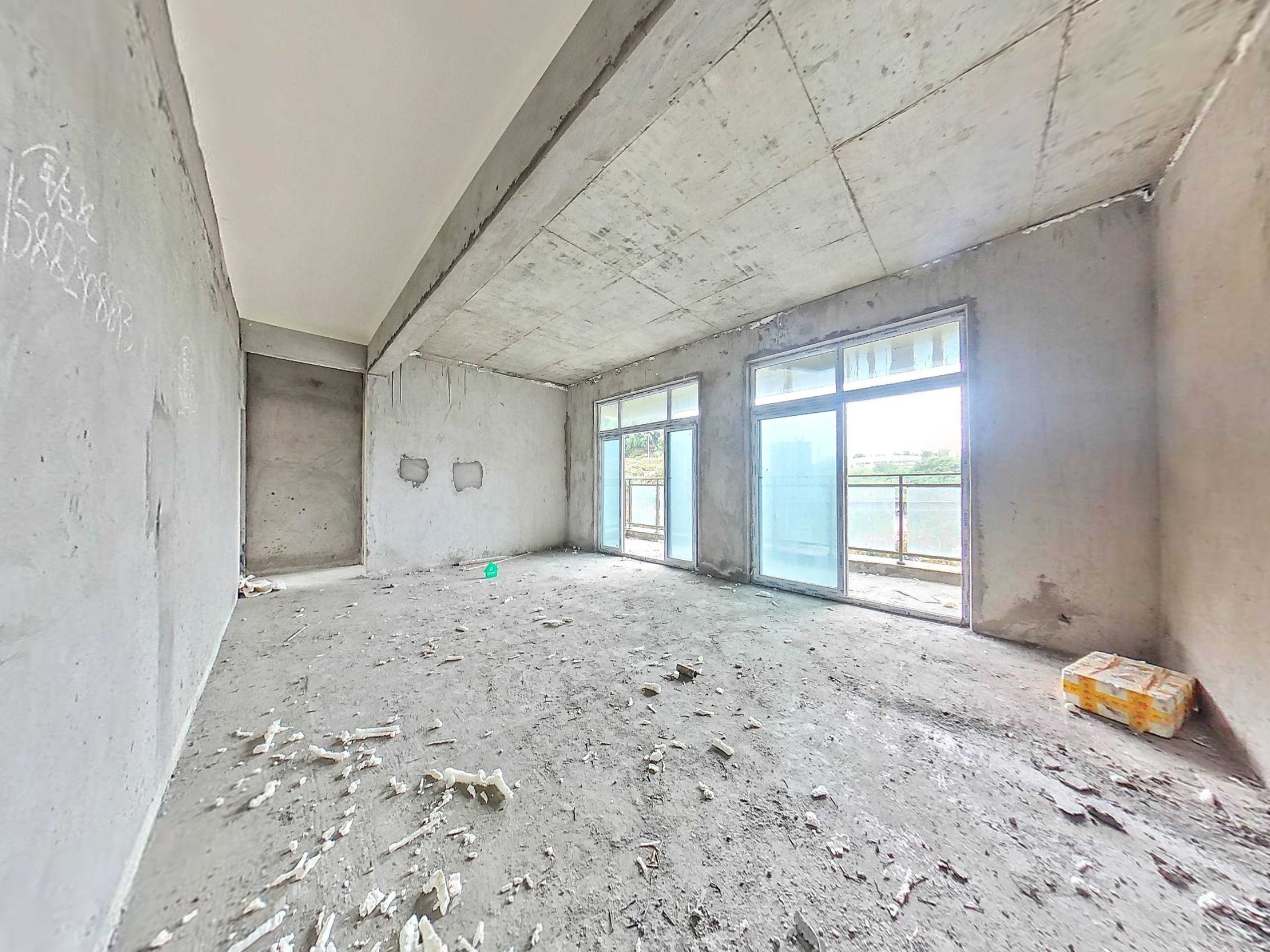 （凤凰大道）誉府西苑 4室2厅2卫 东