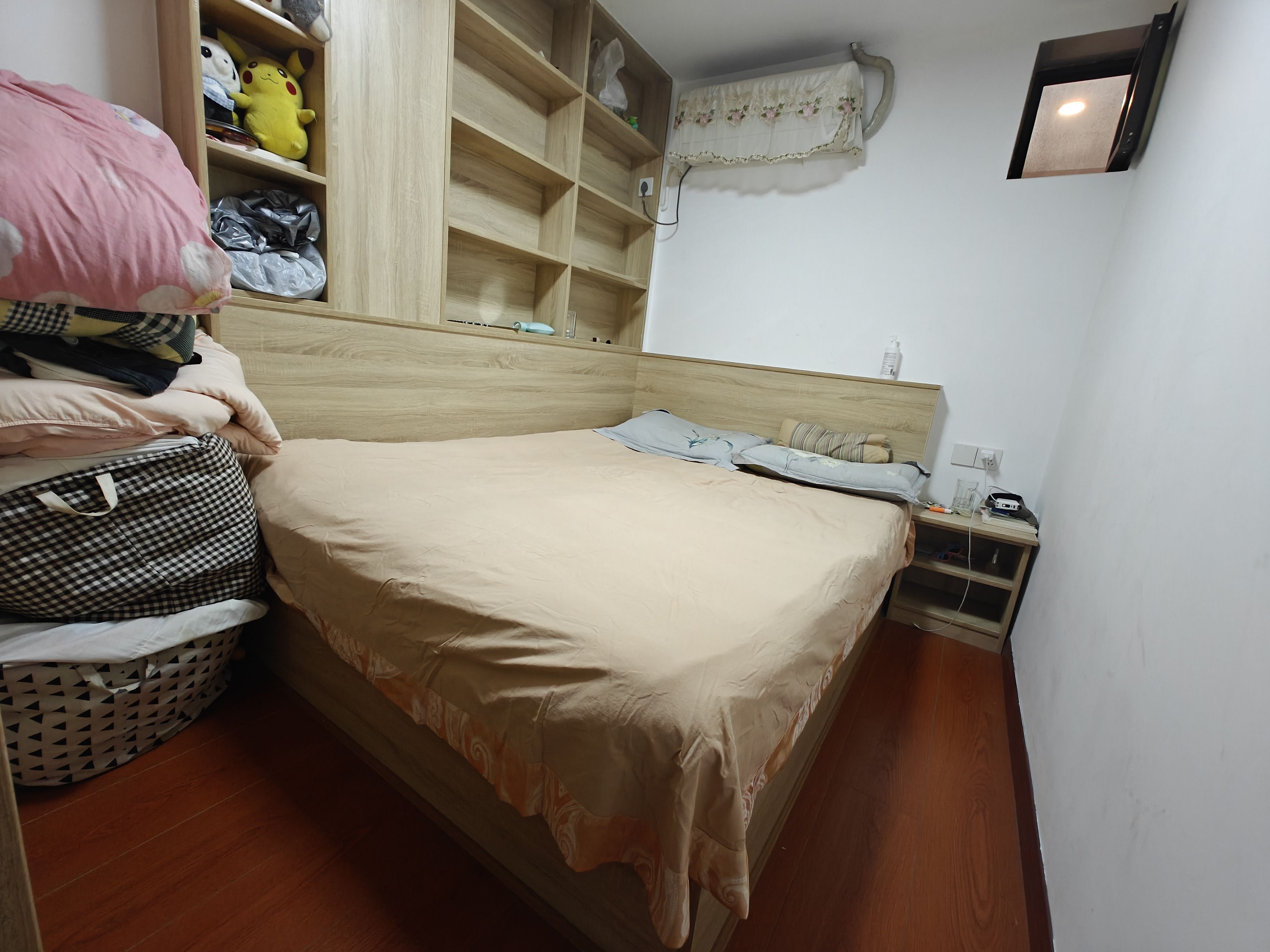 （金龙大道）中梁首府 3房2厅1卫 南