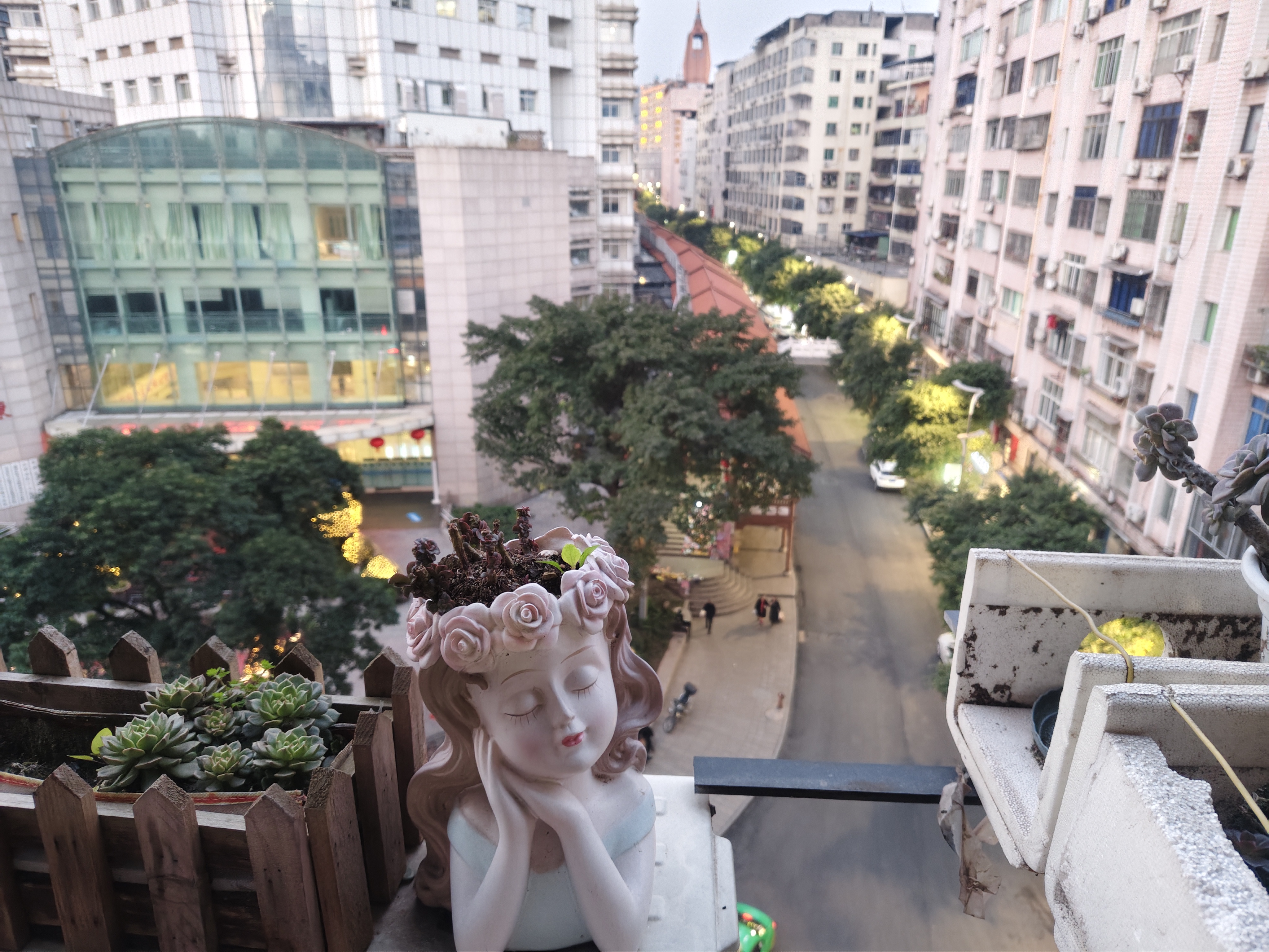 东城壕巷黄龙寺1号房