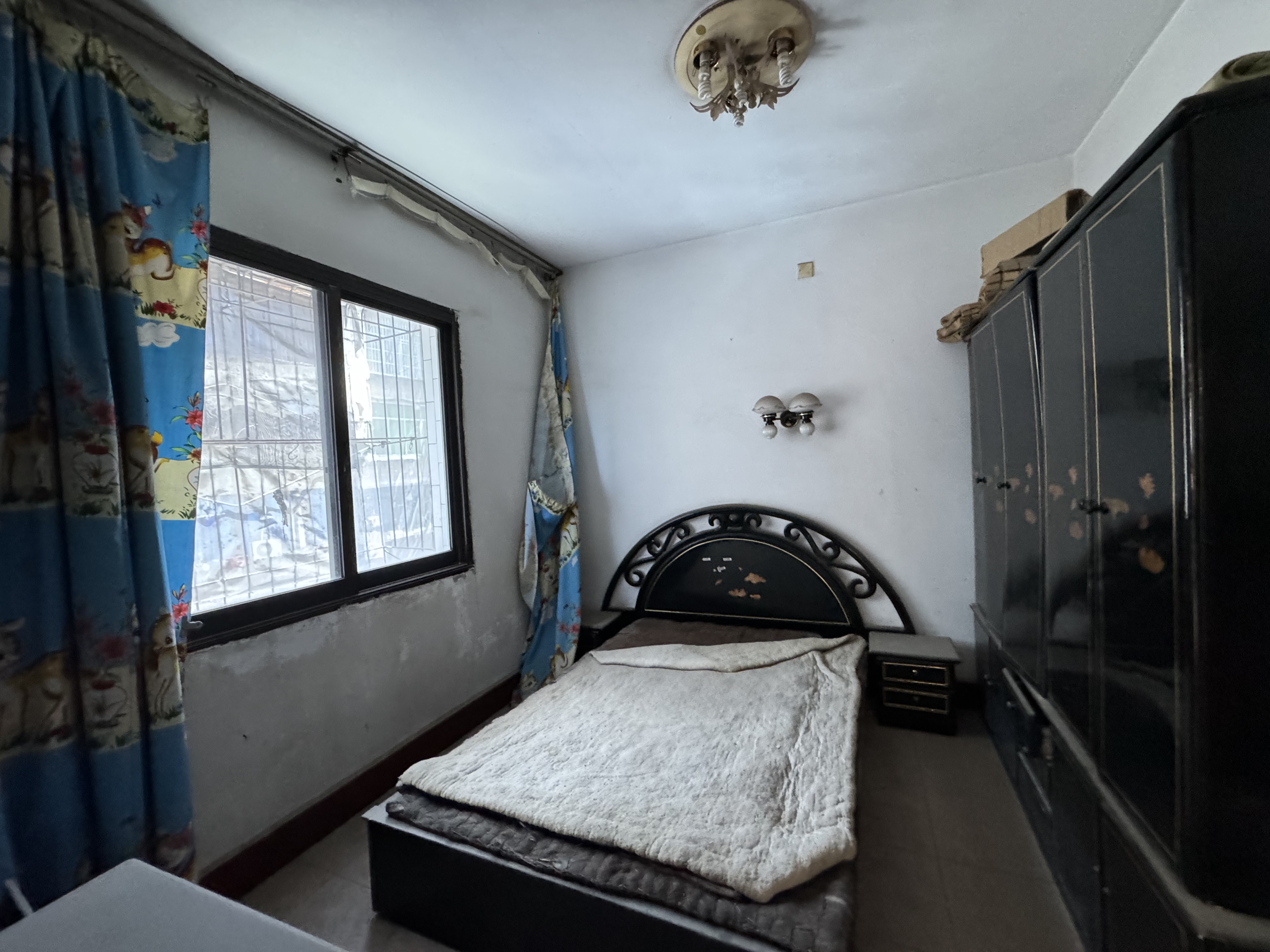 鍋廠梁國土局家屬院
