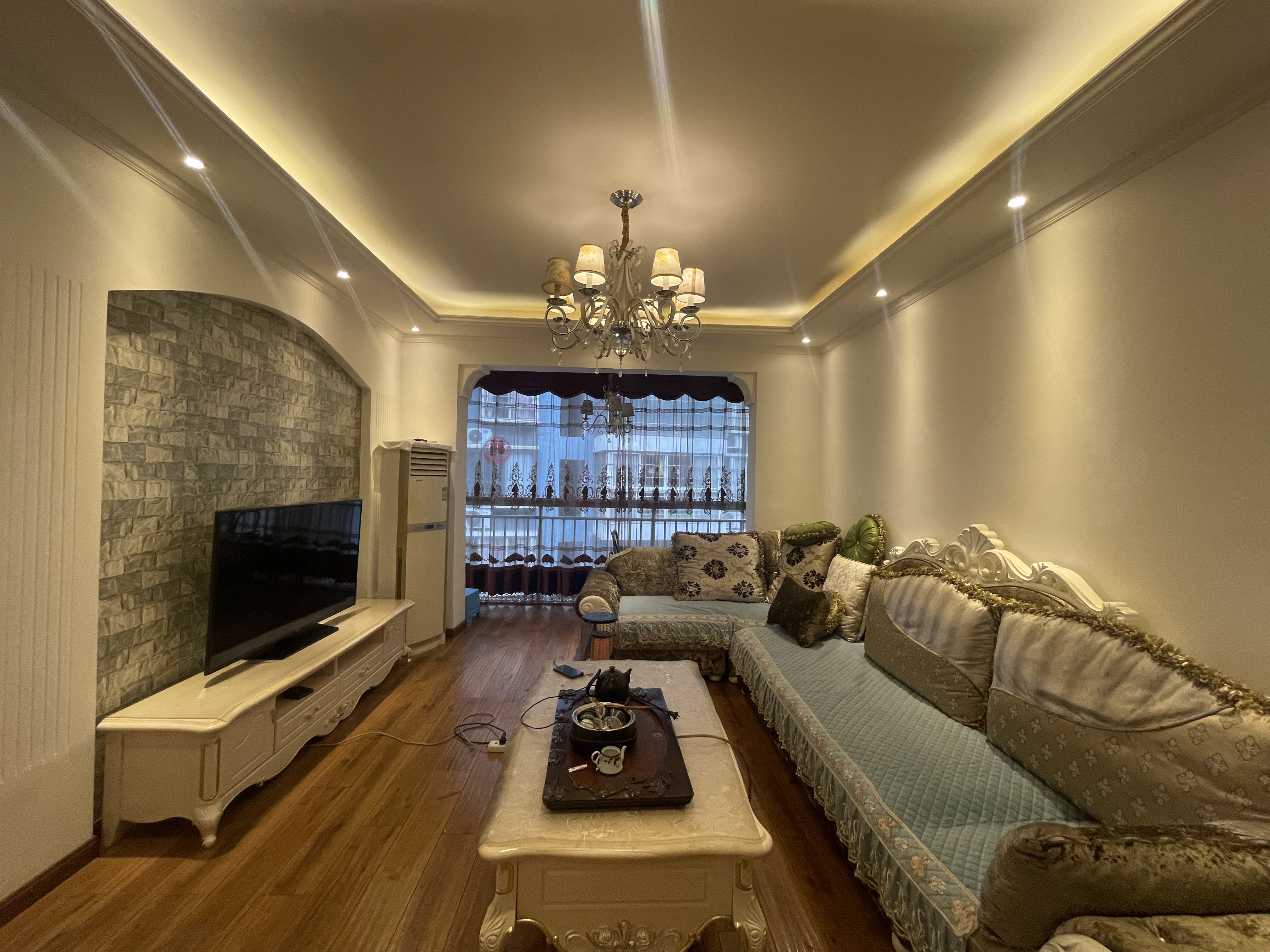 （罗浮广场）万豪一品 3室1厅2卫 南