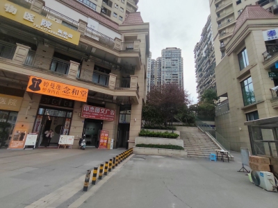 天誉誉府商业 临街商铺 166万元 社区底商,独栋商业,繁华地段,可分隔两层