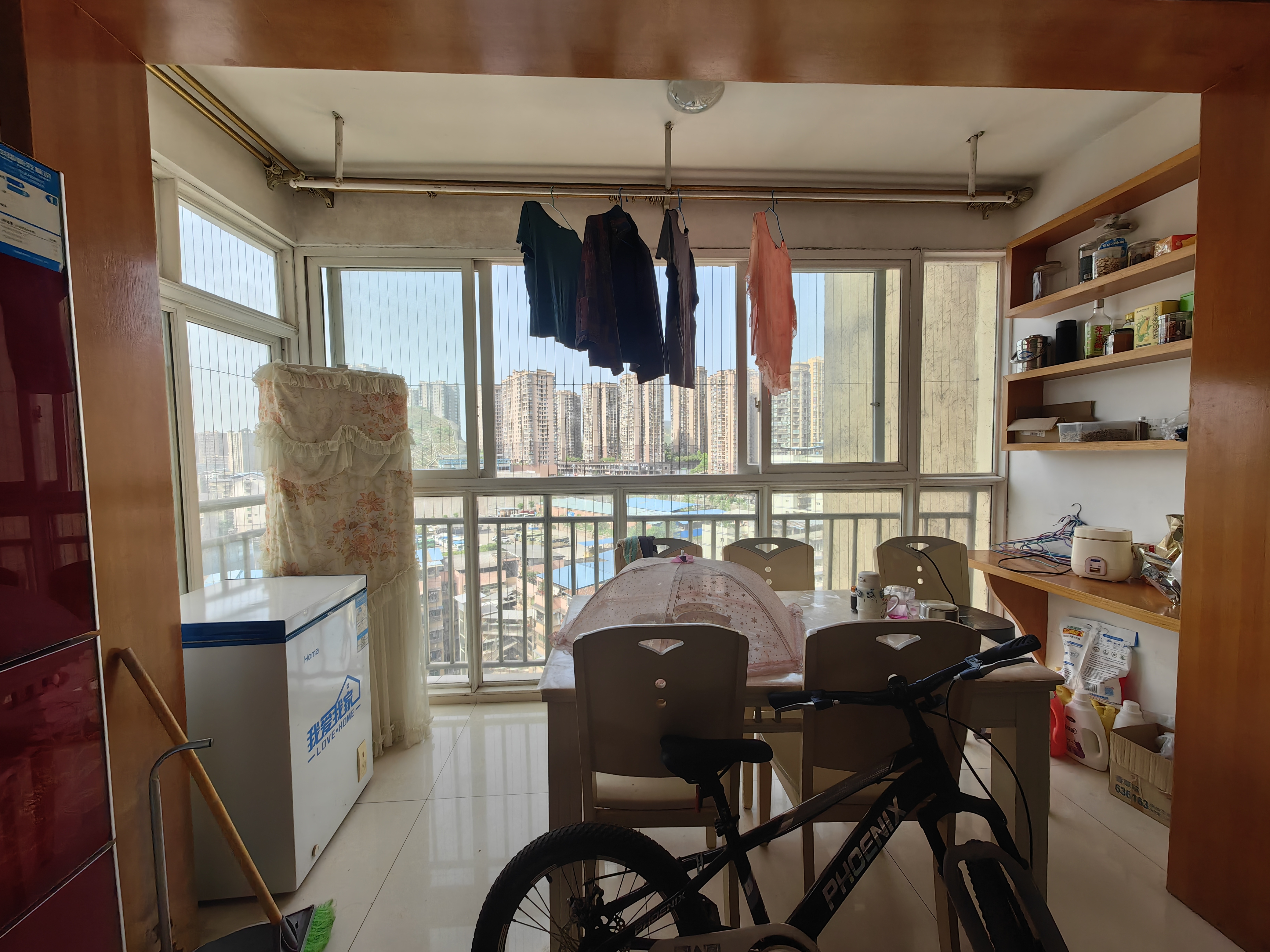 僑興時代廣場B區