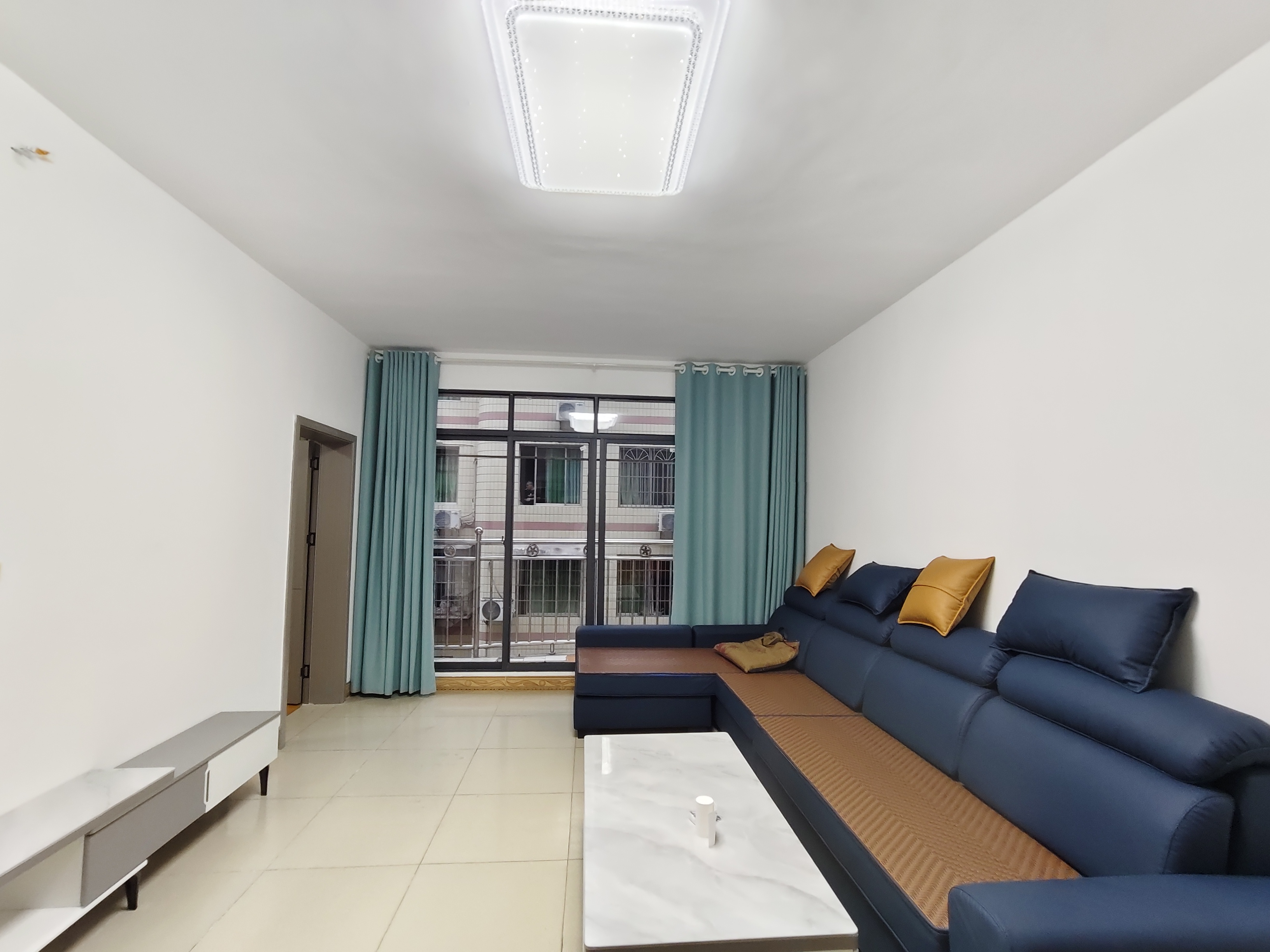 （三里坪）汉兴北街311号（李兴春安置房） 3室2厅1卫 南