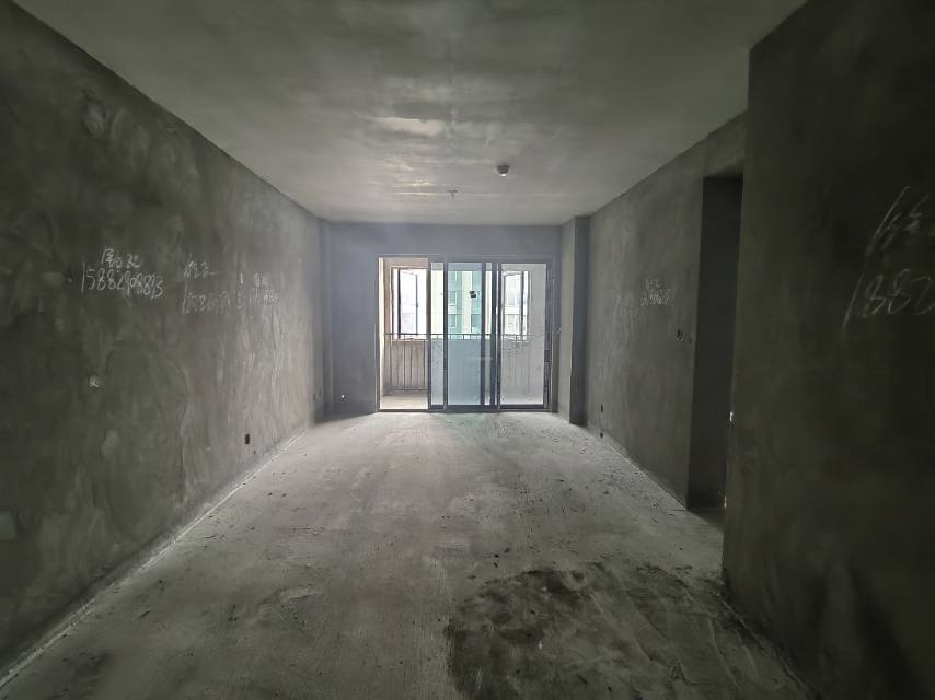 （塔坨）蓝润置地广场 3房2厅2卫 南