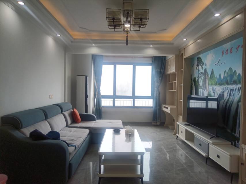 （凤凰大道）万霖凤凰城 3室2厅2卫 南